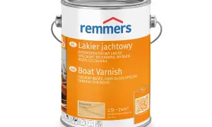 Puszka lakieru jachtowego Remmers. Bezbarwny lakier do drewna, idealny do malowania łodzi.